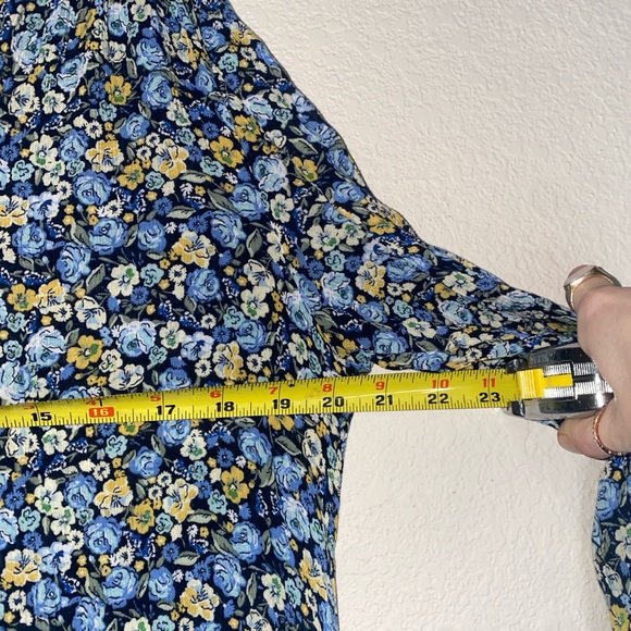 🪿 J.Jill blouse is the Field of Flowers! - Picture 6 of 8